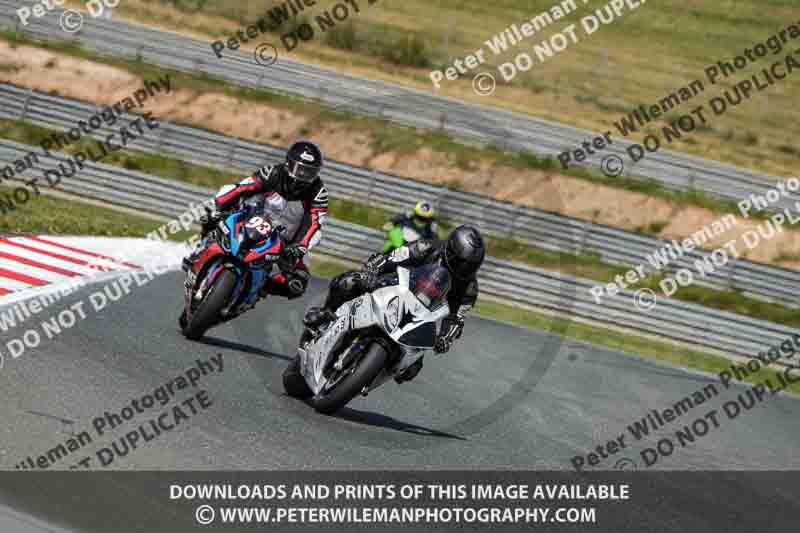 cadwell no limits trackday;cadwell park;cadwell park photographs;cadwell trackday photographs;enduro digital images;event digital images;eventdigitalimages;navarra;no limits trackdays;peter wileman photography;racing digital images;trackday digital images;trackday photos